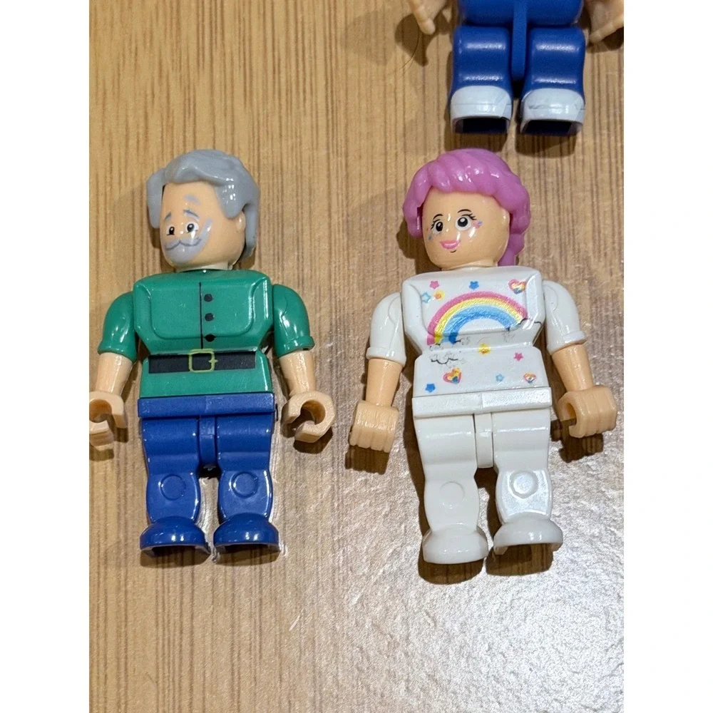 Family Guy‎ McFarlane Figures Lot - RARE Genie Peter, Meg Griffin + LEGO Bricks